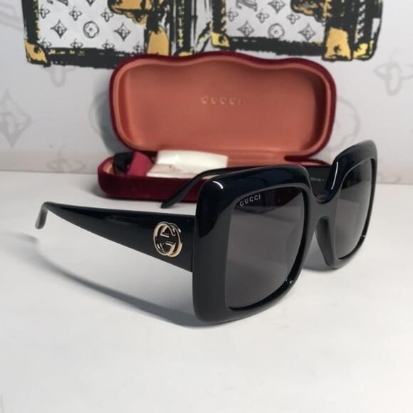 New Authentic ✨ Gucci GG0896S 001 – Oversized Black Square Sunglasses ✨ - Picture 6 of 13
